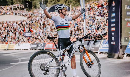 ¡Hatherly se alza con la victoria en la Copa del Mundo de XC en Lenzerheide!